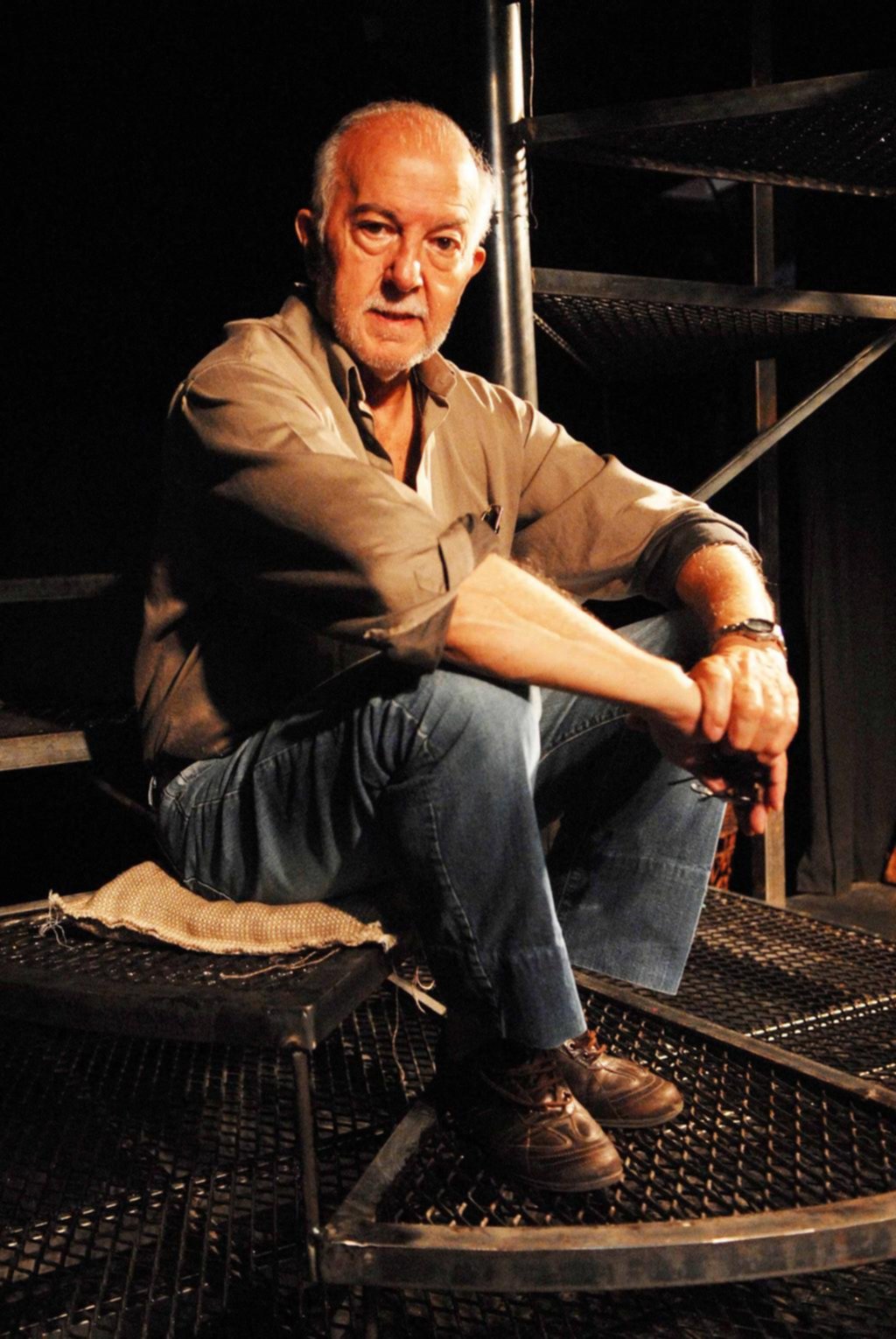 Héctor Bidonde: autodidacta de la escena y maestro de actores