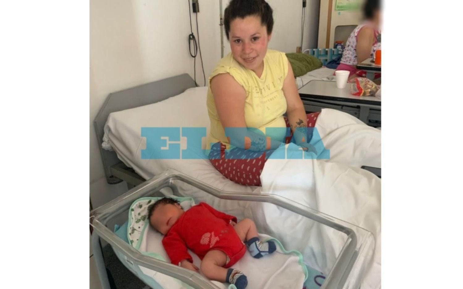 Isaías, el bebé que nació a bordo de una ambulancia y en el día del cumple de su Ciudad