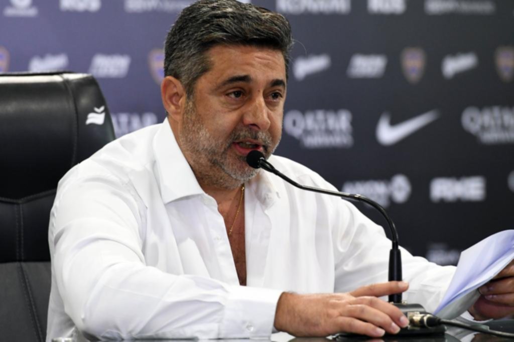 Angelici, duro con Riquelme: “Vamos a dejar que el hincha de Boca siga teniendo a su ídolo”