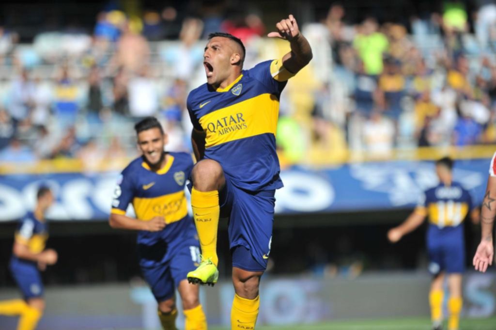 Boca pasó por arriba a Unión y quedó como único puntero