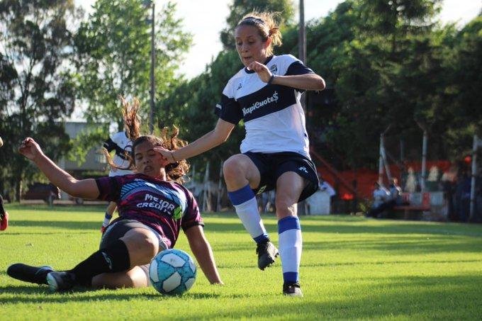 Las Triperas se quedaron con el duelo ante la Villa