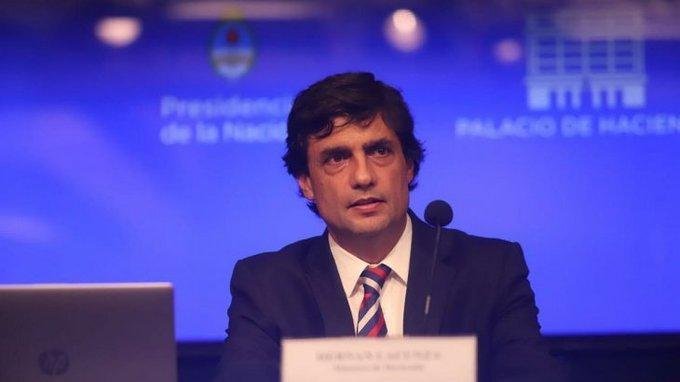 El 80% del crédito del FMI se usó para la deuda en dólares