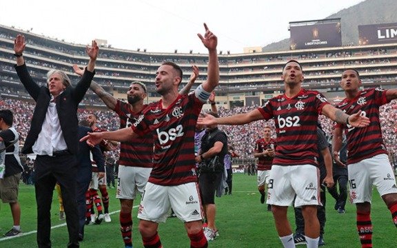 El jugador que salió campeón con Flamengo y quiere jugar en Boca