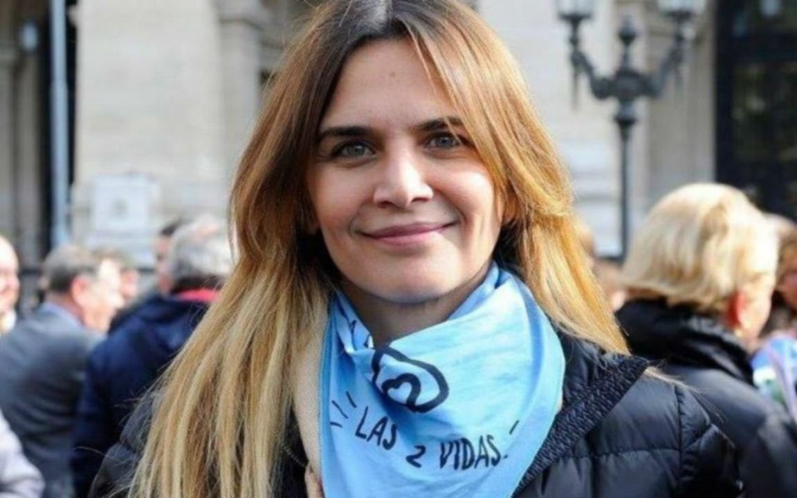 Amalia Granata rompió con su bloque antes de asumir
