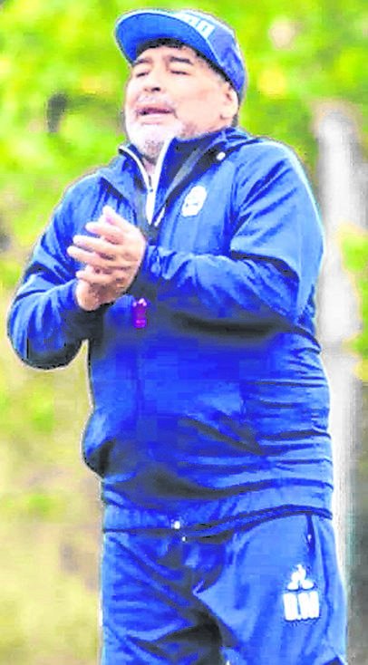 Mientras arenga, Diego piensa en cambios: ¿también en el arco?