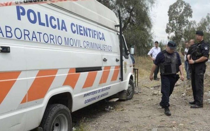 Rescatan a una mujer con Alzheimer que durmió 15 días junto a su esposo fallecido