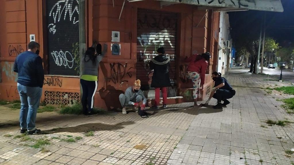 Apoyo a las penas contra la prostitución callejera