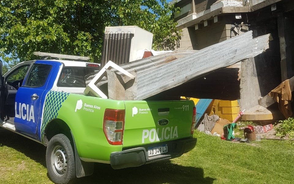 Quiso instalarse debajo de un puente en Gonnet pero fue desalojada