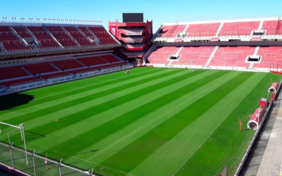 Al final, River recibirá a Banfield el martes a las 21:15 en la cancha de Independiente