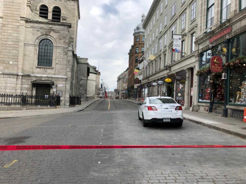 Trágica noche de Halloween en Canadá: armado con un sable, mató a dos personas
