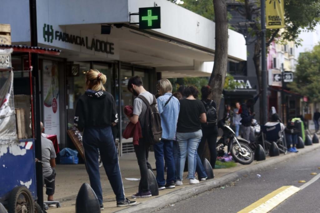 Las ventas en los comercios minoristas cayeron en octubre 14,9%