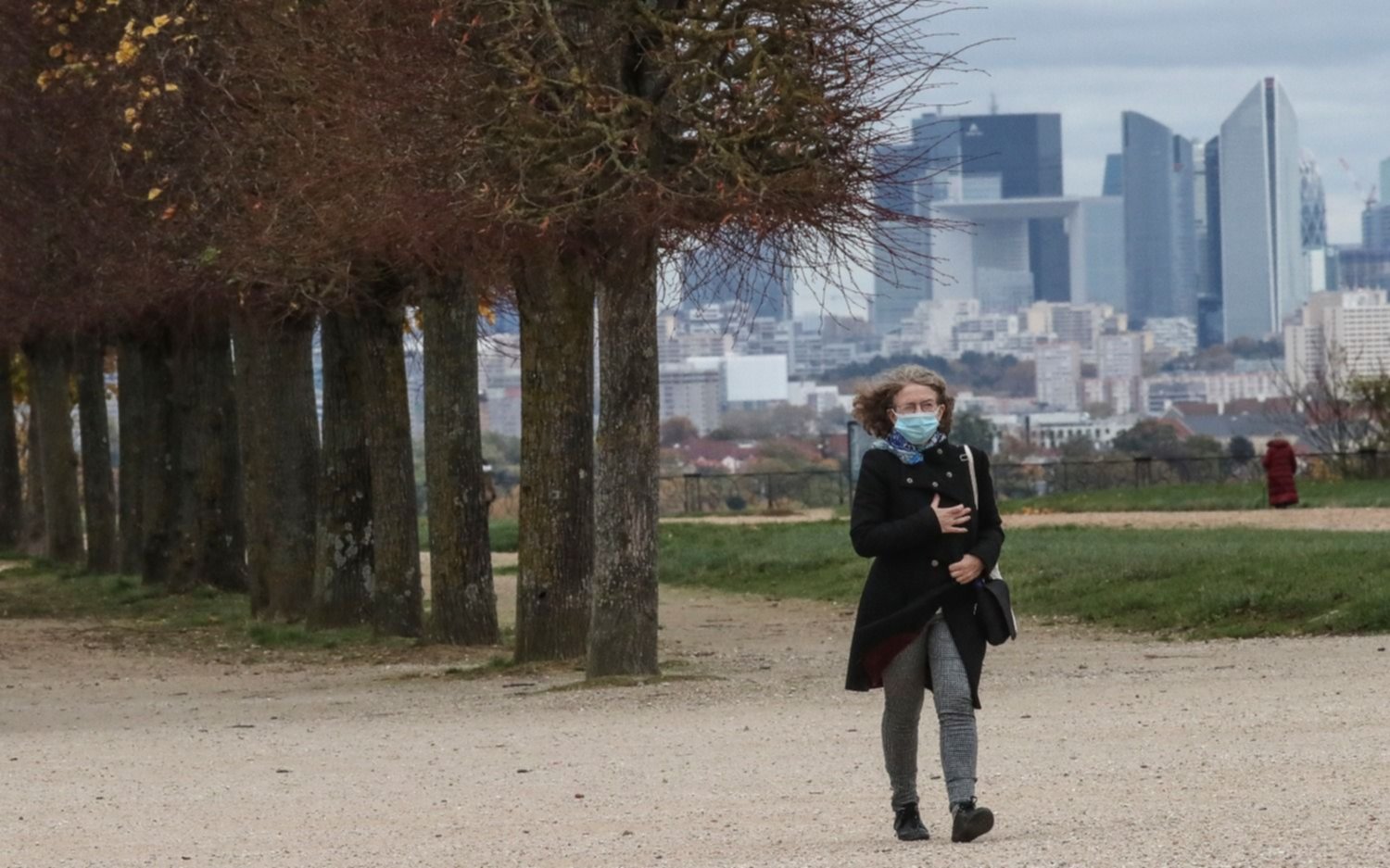 Advierten que la segunda ola de coronavirus en Europa no será la última