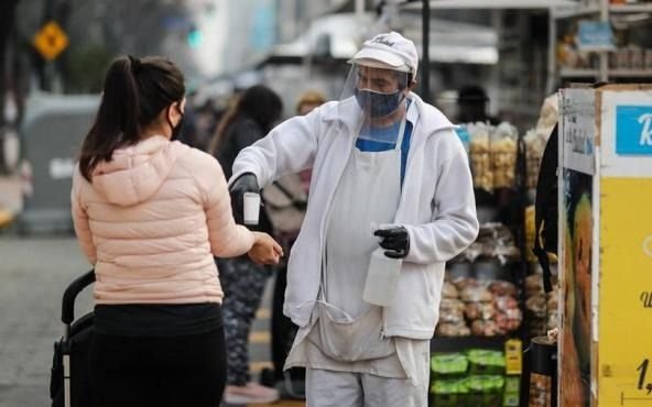 Vuelve a subir el coronavirus en Argentina: 12.145 contagios y 430 nuevas muertes