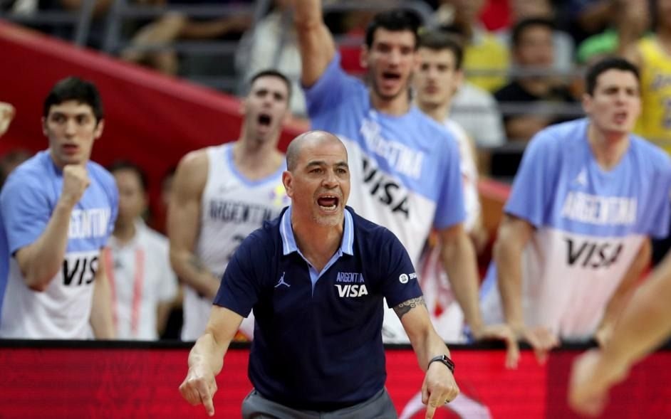 La selección argentina de básquet se quedó sin entrenador