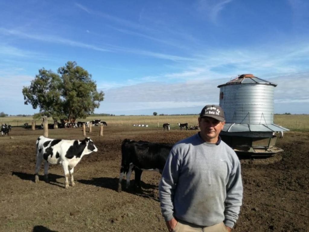 Denuncian que les usurparon el tambo, arman cooperativas y rematan sus vacas en Facebook