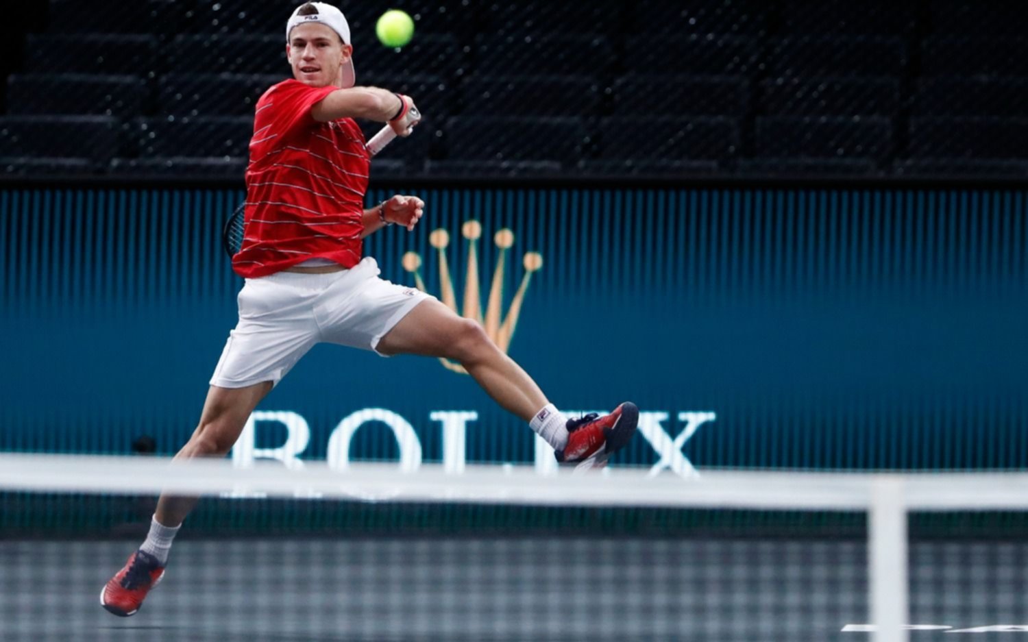 El "Peque" Schwartzman avanzó a los cuartos de final en París