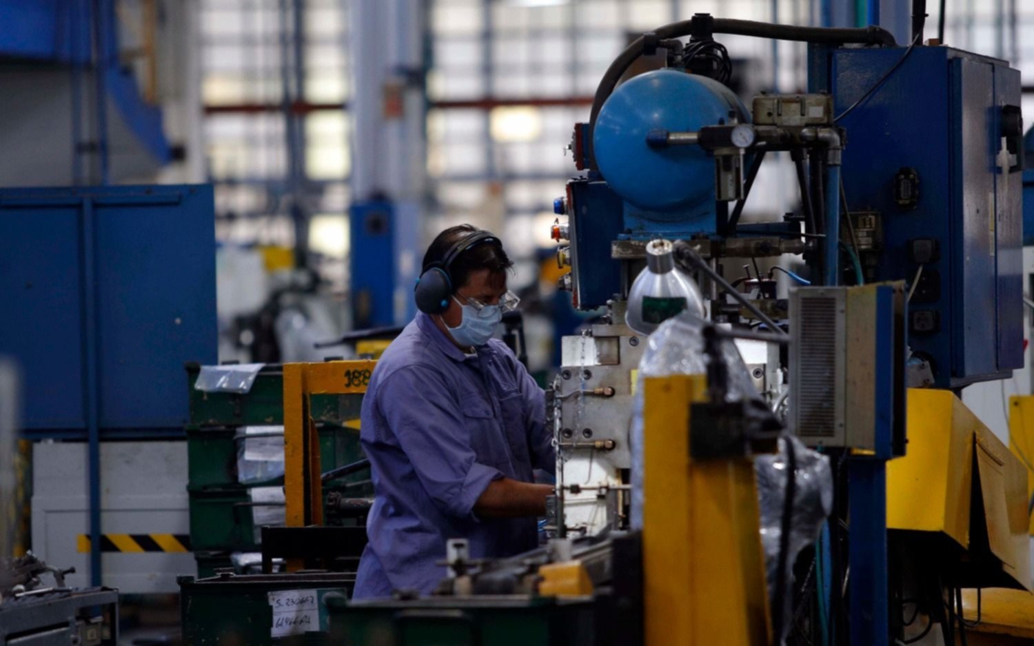 La actividad industrial quebró ocho meses de caídas: subió 3,4% en septiembre
