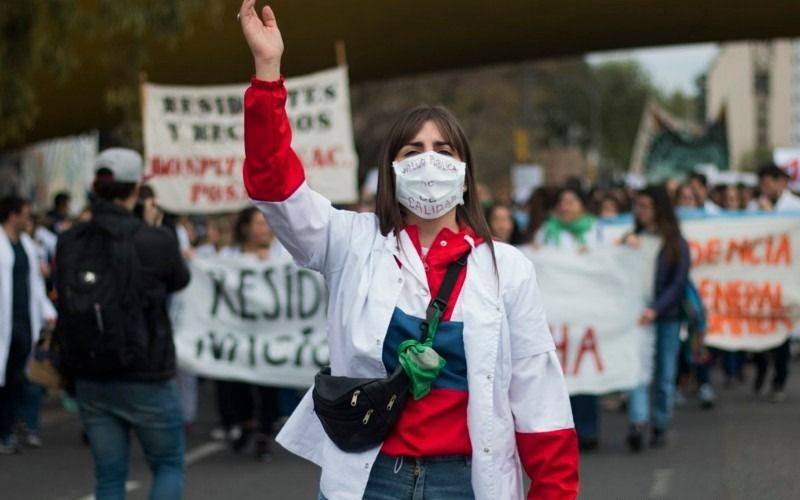 La incertidumbre de 1.137 residentes bonaerenses que no cobraron ni saben cuándo lo harán