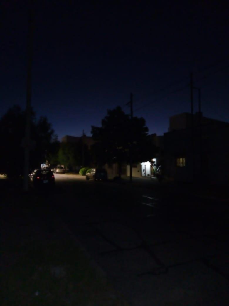 Todo a oscuras, un reclamo que se repite en más barrios