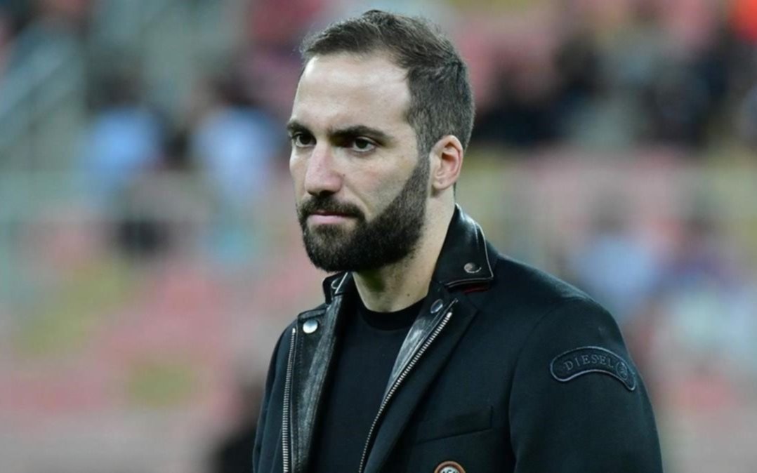 La polémica de nunca acabar: Higuaín salió al cruce de quienes lo critican