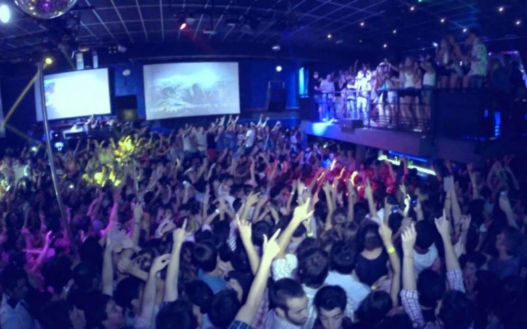 Villa Gesell anunció que no habilitará los boliches ni bailes en paradores en la temporada de verano