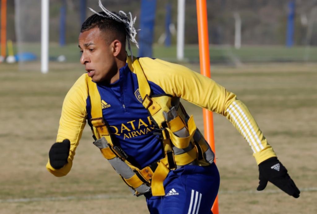 Villa viaja a Rosario y Russo decide si regresa como titular