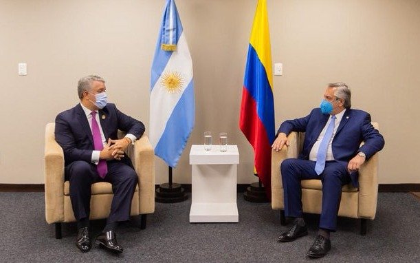 Fernández se reunió con su par de Colombia, Iván Duque