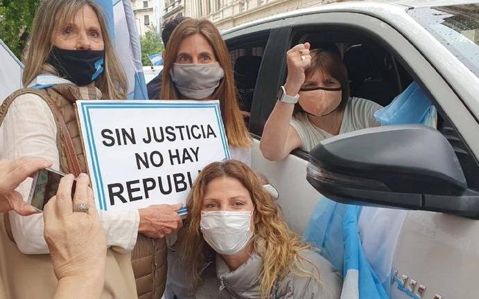 Movilizaciones en todo el país por el #8N: en Córdoba estuvo presente Patricia Bullrich
