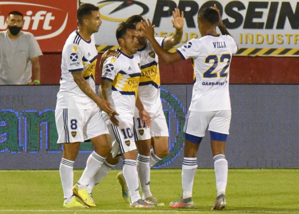 Tevez fue la luz que iluminó a Boca en la victoria ante Newell’s