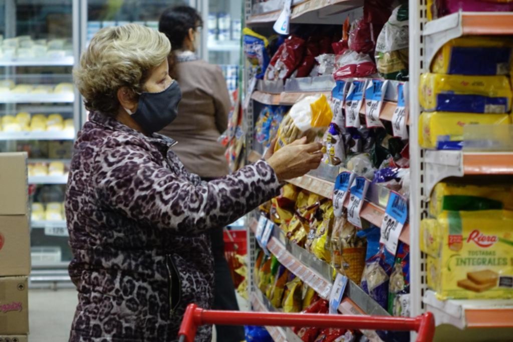 Analistas del mercado estiman que la inflación de octubre trepó hasta 3,2 %