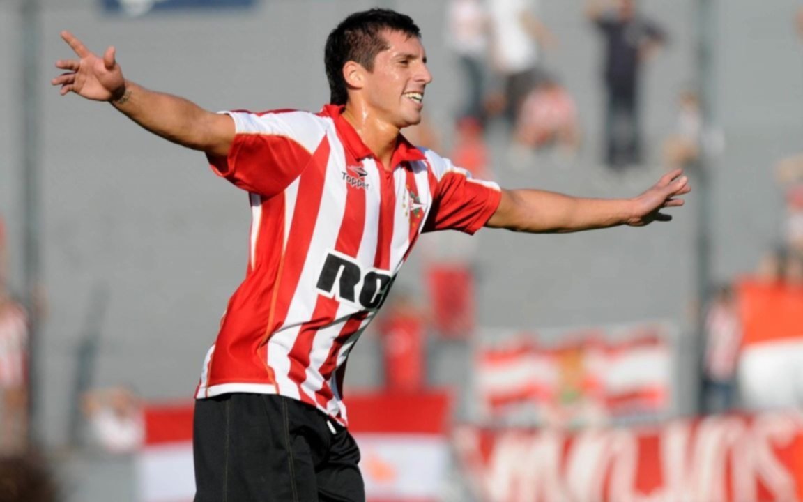 José Sosa rompió el silencio: "Me hubiera encantado regresar a Estudiantes, pero tengo que pensar en el día a día de mis hijas"