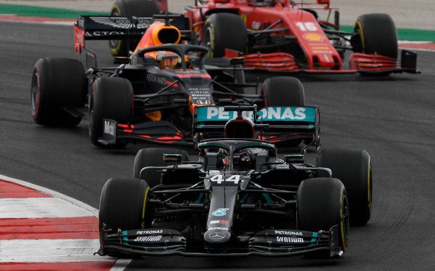 Fierro a fondo: la F1 con récord de Grandes Premios en 2021