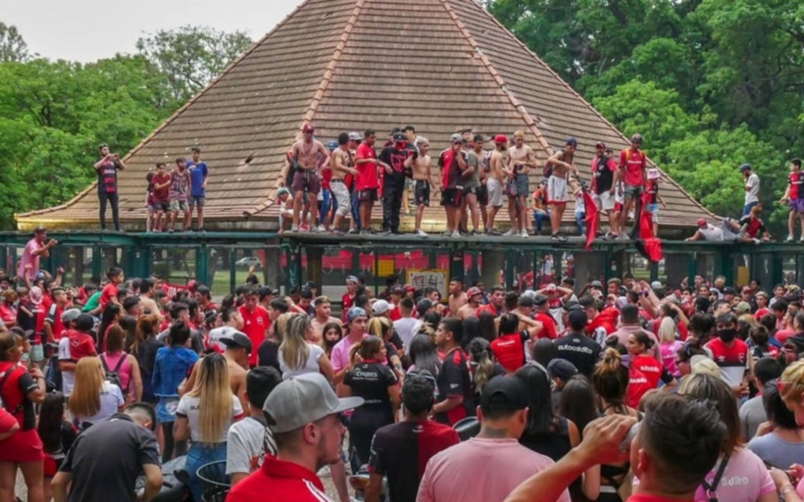 Por banderazos, advierten que "si Central y Newell's no cumplen se van a quedar sin fútbol"