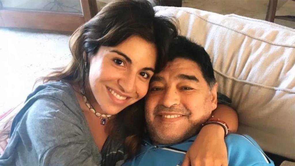 Maradona: alta inminente para instalarse en zona norte