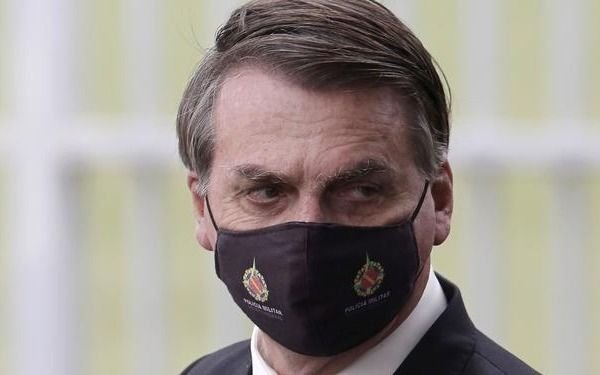 Bolsonaro sobre el Covid-19 en Brasil: "Tienen que dejar de ser un país de maricas"