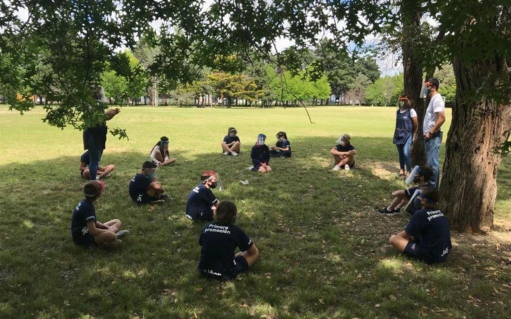 En La Plata, más chicos retoman su vínculo presencial con la escuela