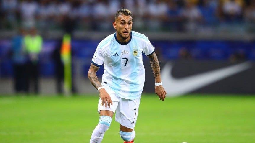 Pereyra, baja de último momento para Scaloni