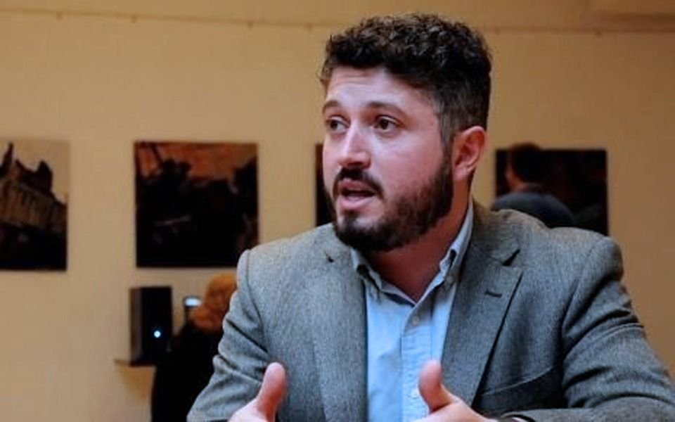 "Miles de escuelas y jardines están condenadas al cierre"