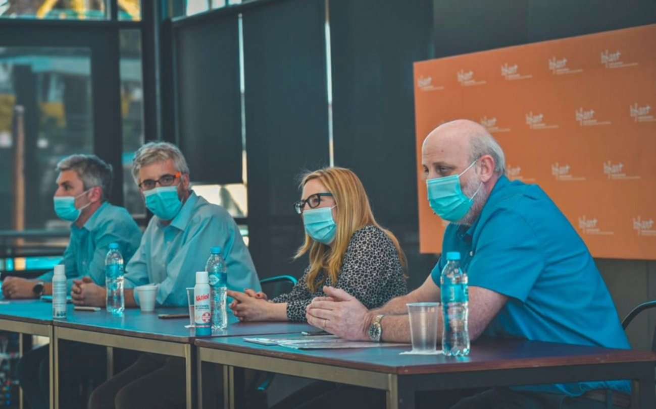 "El plasma transforma el Covid en un mal catarro"