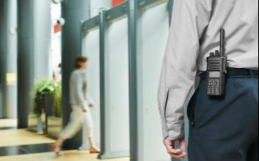 Seguridad privada deberá informar a la policía bonaerense sobre reuniones de más de 10 personas