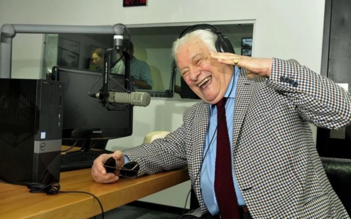 Un grande que se despide: Héctor Larrea anunció su retiro de la radio