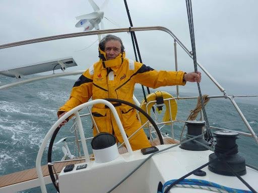 El capitán de 80 años que evocará en un barco ecológico la primera circunnavegación