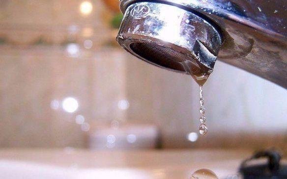 En 119 entre 74 y 75 sigue el reclamo por la presión de agua