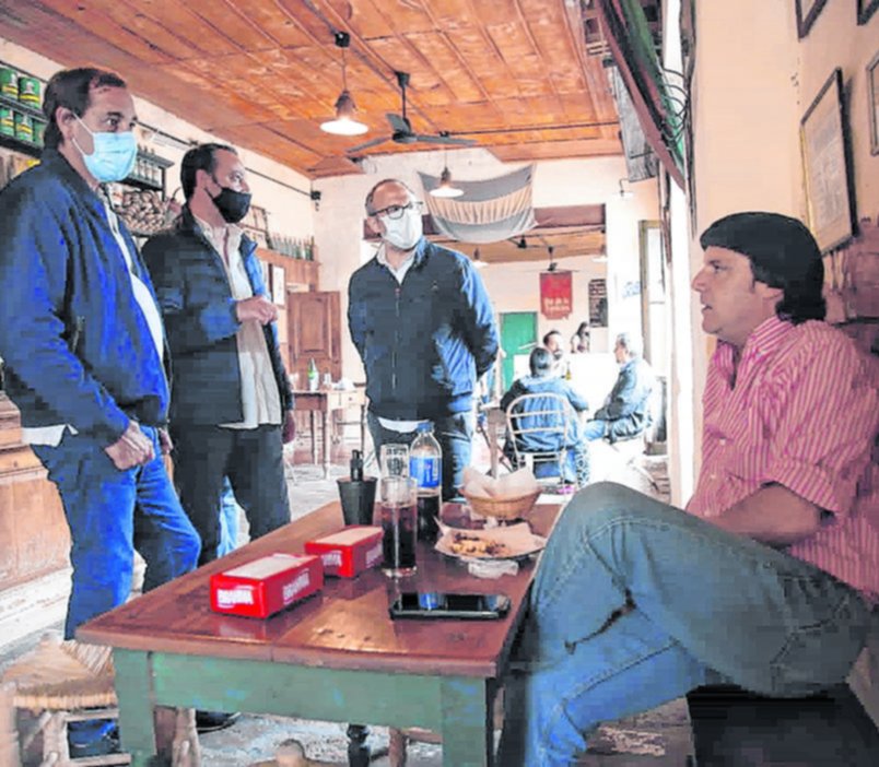 Garro y Valenzuela, recorrida por el interior bonaerense