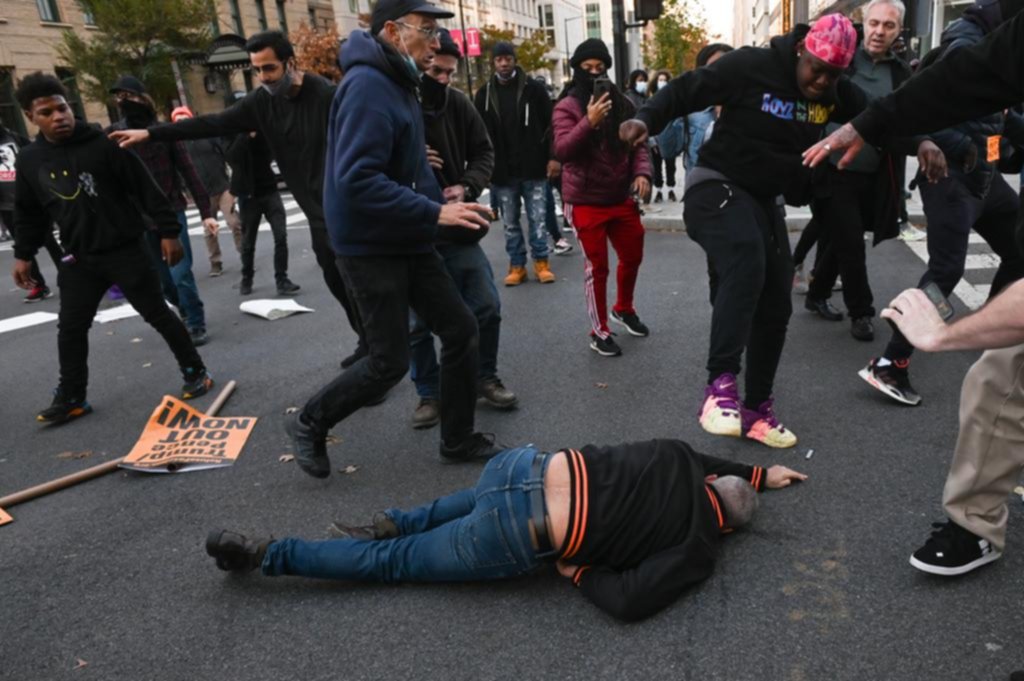 Al menos 20 detenidos y tres heridos en Washington