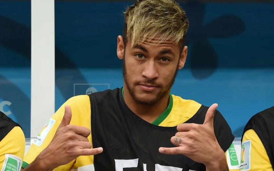 Una conocida cantante, la nueva novia de Neymar en Brasil