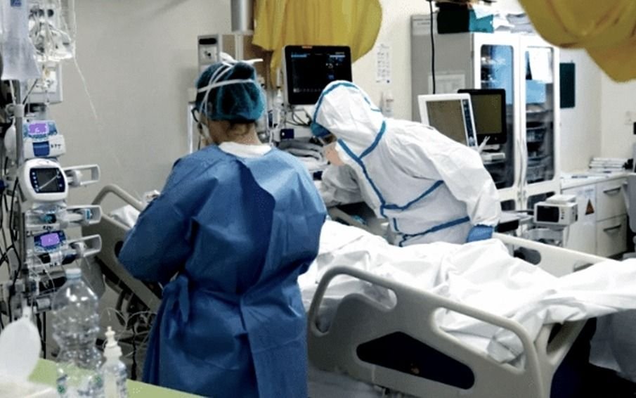 Hubo 379 muertes y 10.621 nuevos casos en las últimas 24 horas
