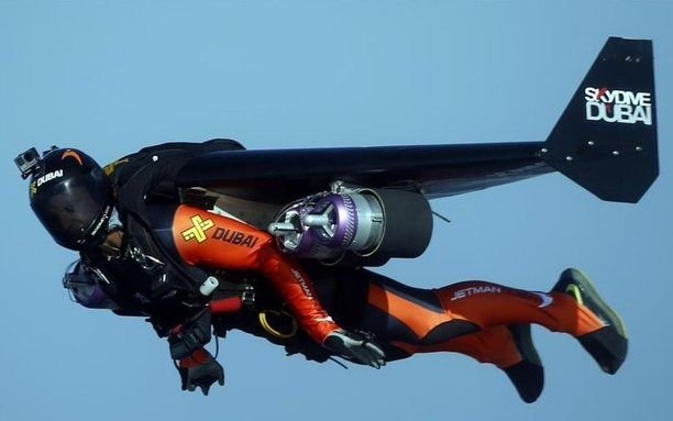 El último vuelo: la trágica muerte del "hombre pájaro"