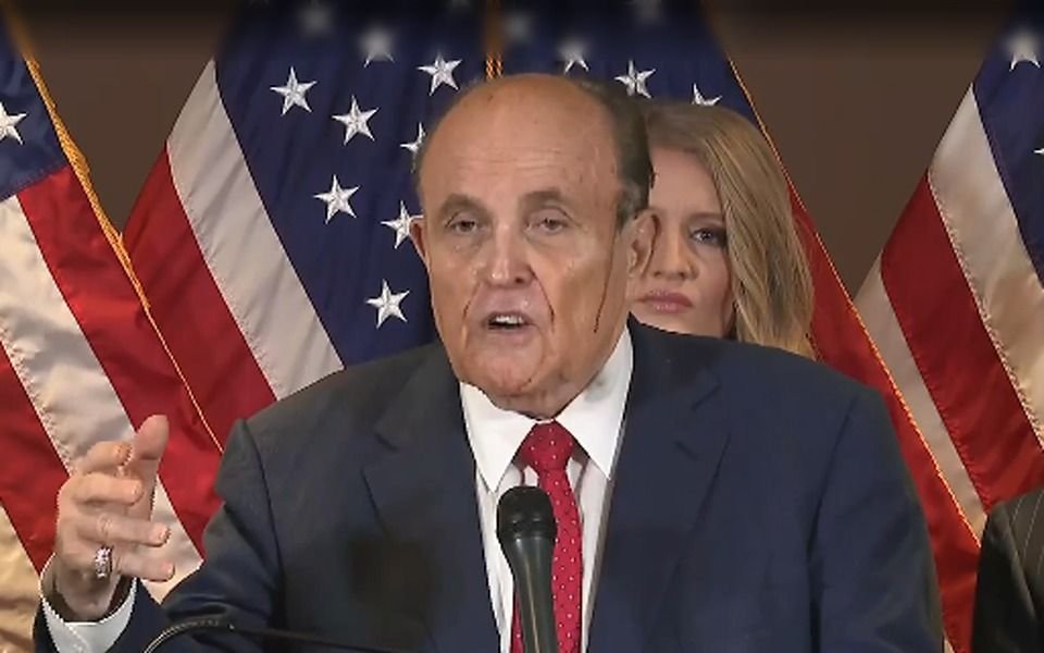 El abogado de Trump citó a "My Cousin Vinny" mientras exponía teorías de conspiración 