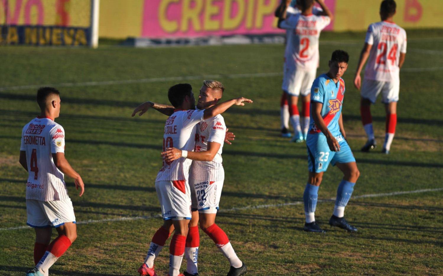 Unión derrotó a Arsenal y quedó escolta en la zona 1